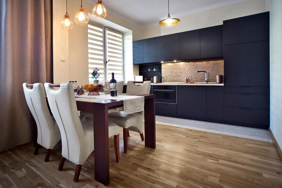 Niepodleglosci Serviced Apartments Варшава Екстериор снимка